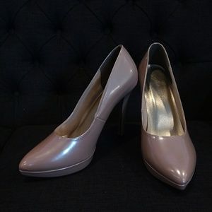 Johnathan Kayne Champaign stilettos